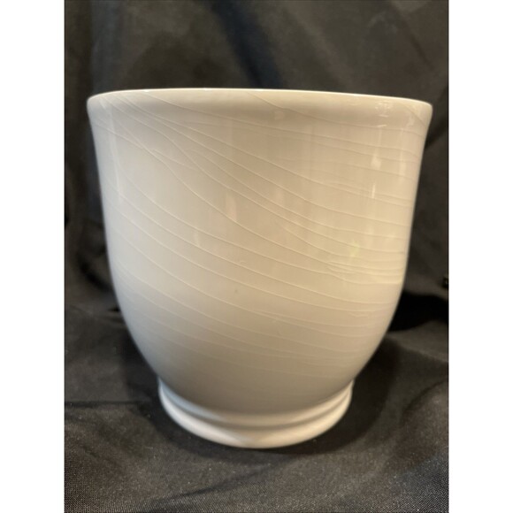 Smith & Hawken Off-White Ceramic Pottery Flower Planter Portugal Made 6.25”X6.5 - Picture 1 of 10